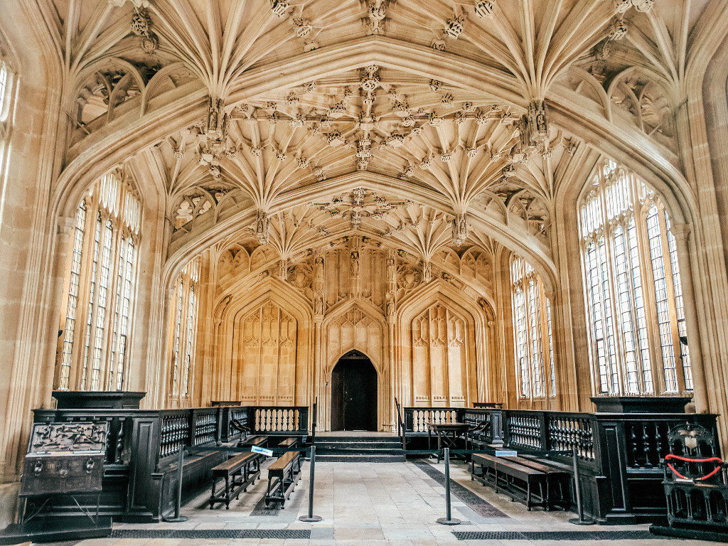 Vaulted ceiling and stone walls of the Divinity School