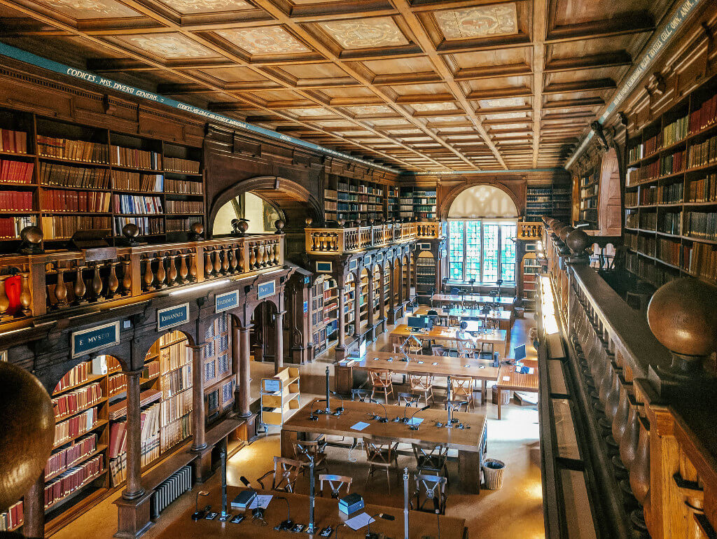 View of wooden interior and books inside Duke Humfrey's Library