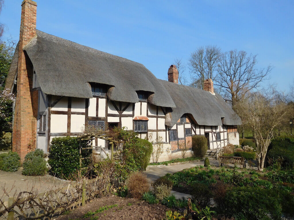 Anne Hathaway's Cottage in Stratford-upon-Avon